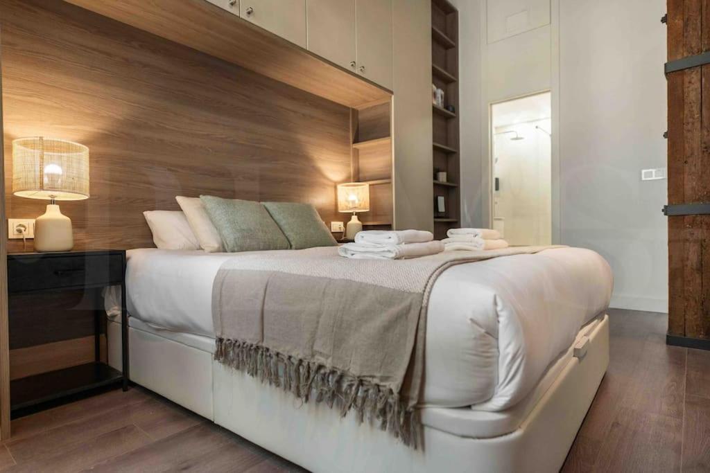 Eclectic & Elegant Apartment By Rems Malaga Exterior photo