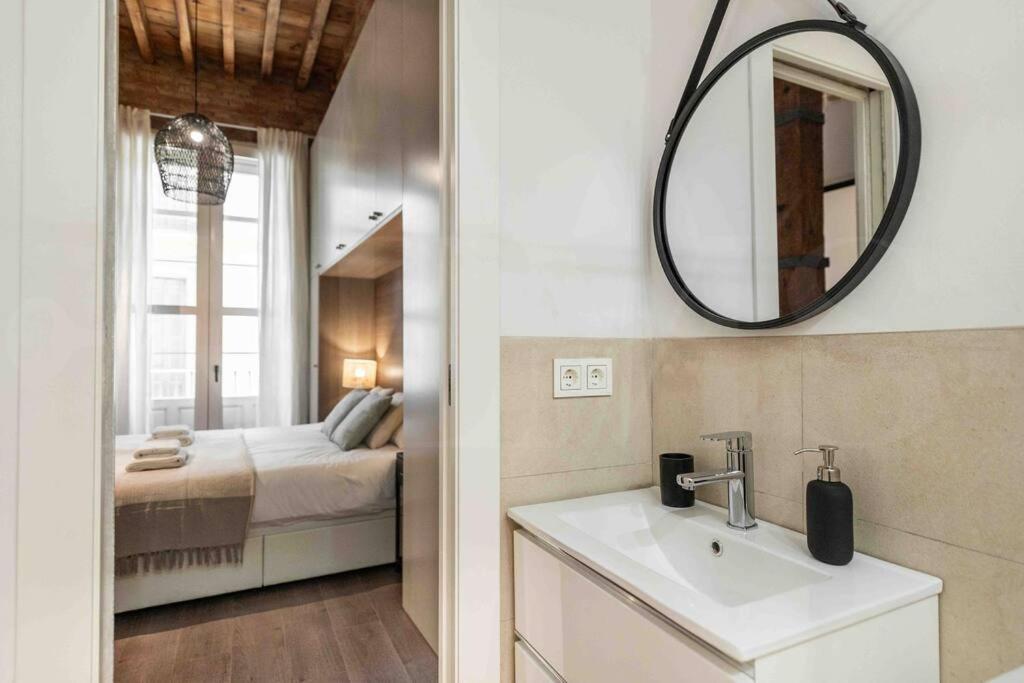 Eclectic & Elegant Apartment By Rems Malaga Exterior photo